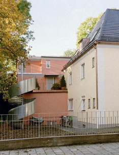 sanierung und aufstockung einer villa redwitzstraße / münchen